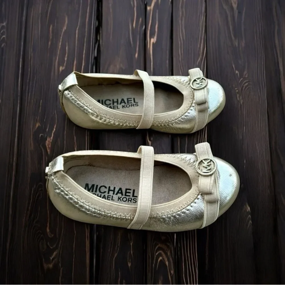 Michael Kors Girls Gold Ballet Flats Size 6